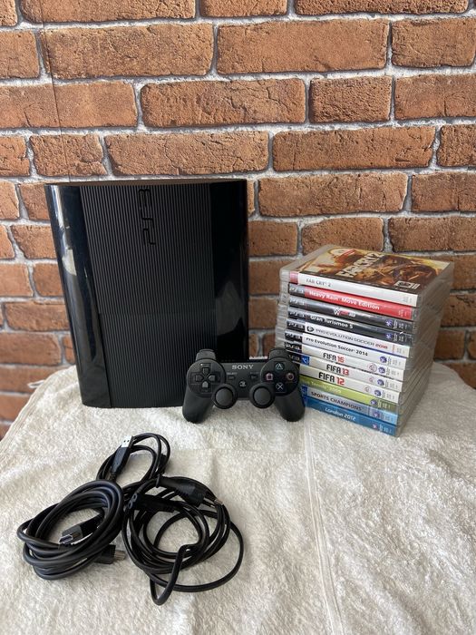 Playstation 3 c/12 jogos e 1 comando