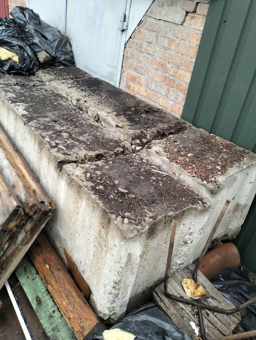 Продам фундаментні блоки.