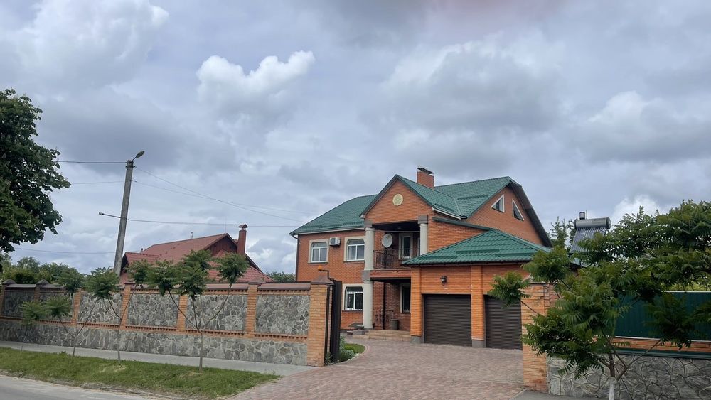 Будинок 365 м2 по вул.І.Франка