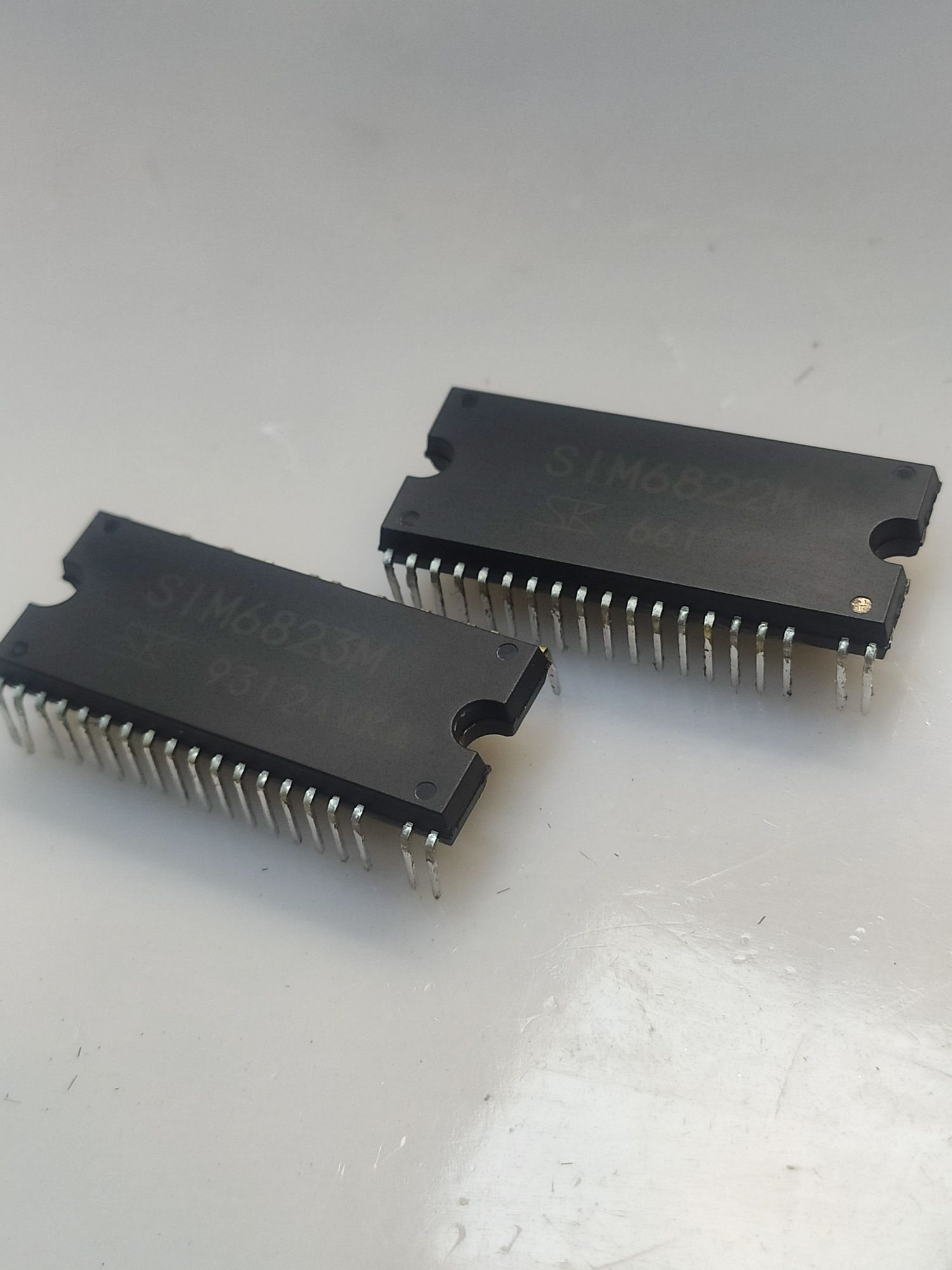 Мікросхеми драйвера холодильника Lg Samsung SIM6822M SIM6823M