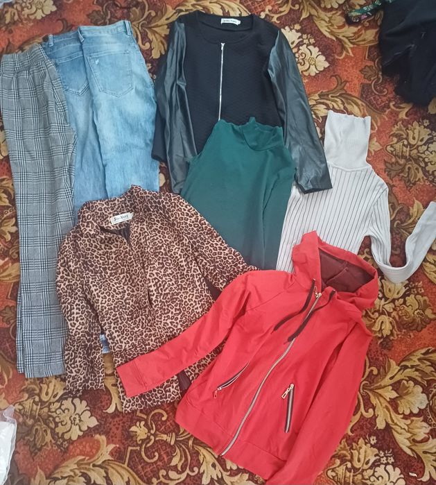 Пакет речей на дівчинку підлітка