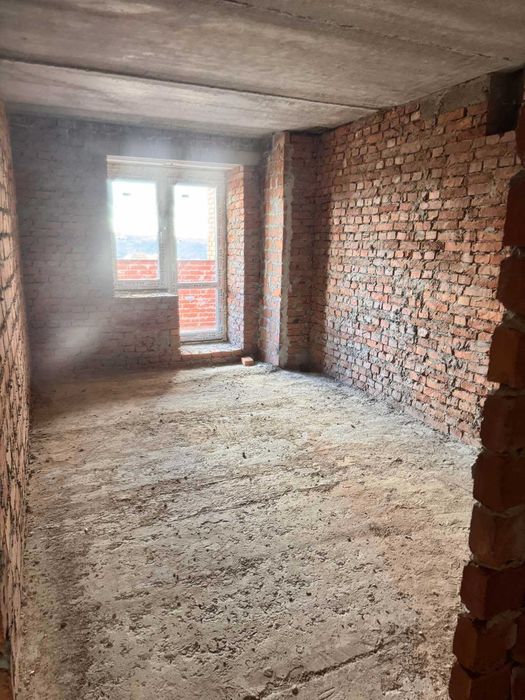 3-кімнатна сира квартира в новобудові