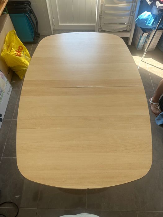 Mesa de Madeira com 2 Cadeiras