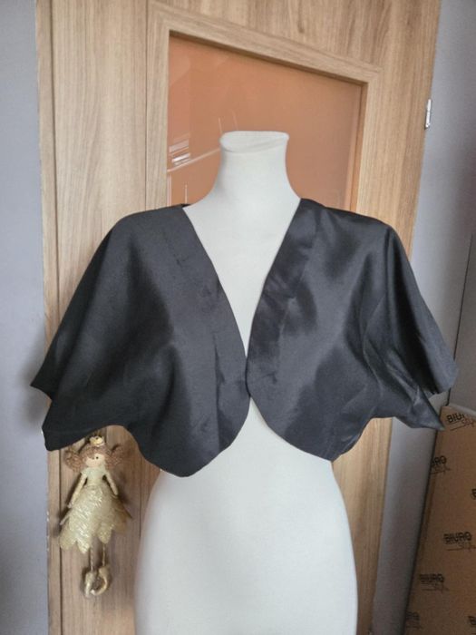 Hit czarne bolerko jak nowe M/L. 38/40