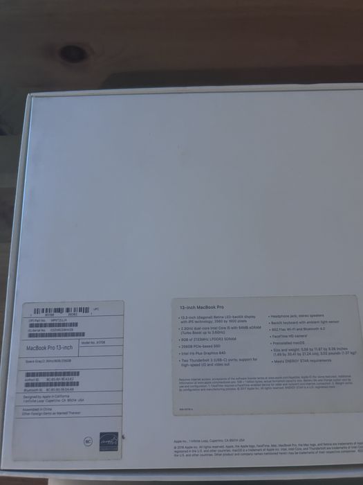 Macbook pro 13’ A1708 plus zewnętrzny monitor Arzopa.