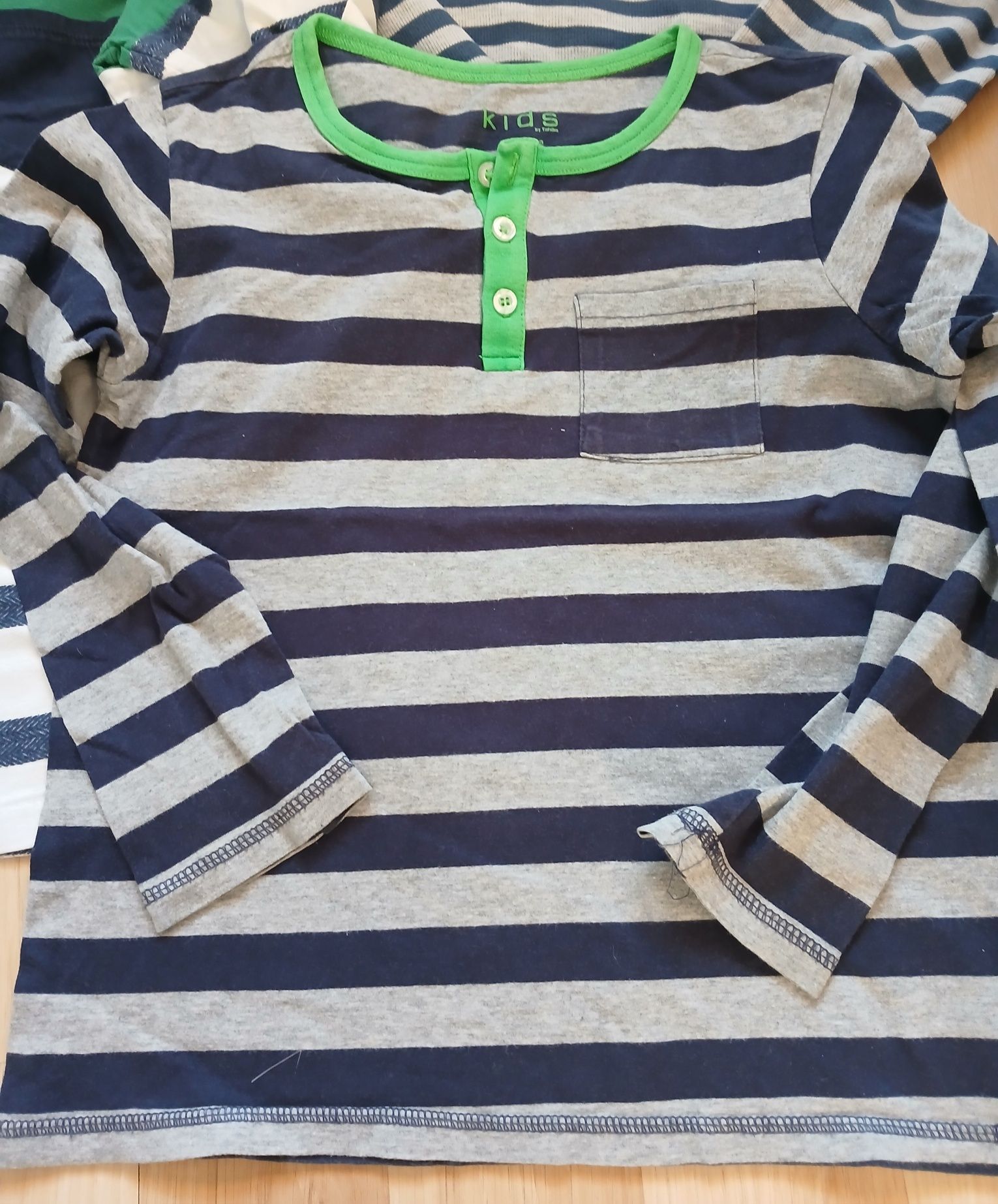 Zestaw 146 trzy bluzki dl rękaw GRATIS bluza Benetton Tchibo Lacoste
