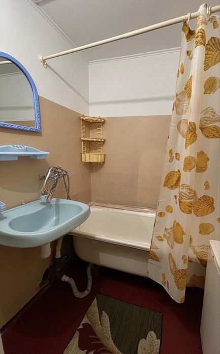 Оренда 1 кімнатна квартира біля супермаркету «Бджілка».