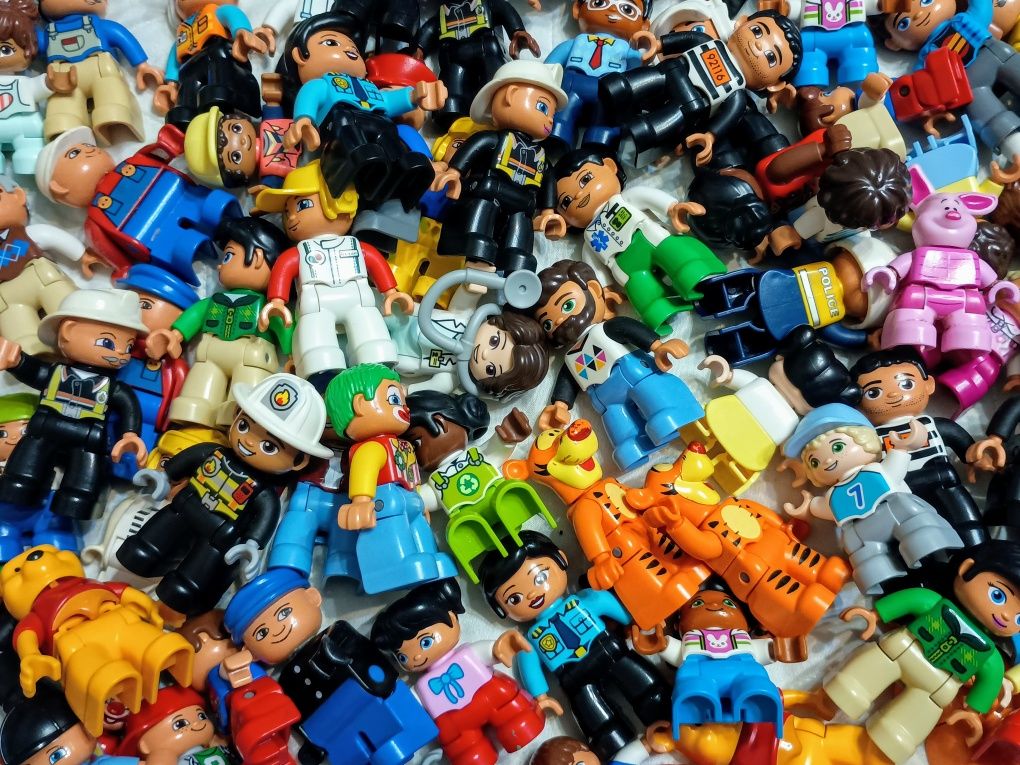 LEGO DUPLO oryginalne figurki 6 sztuk losowe