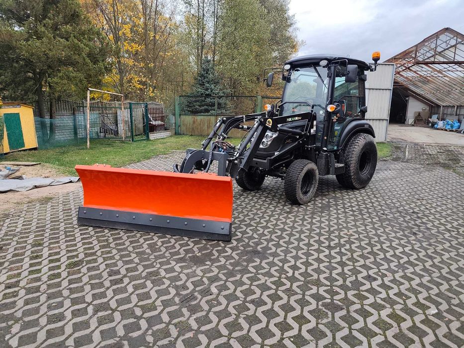 odśnieżanie  parkingów chodników szkół