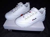 Ténis FILA. Número  38. Converse número 37.