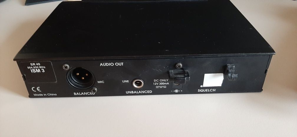 Zestaw mikrofon akg uhf sr 40