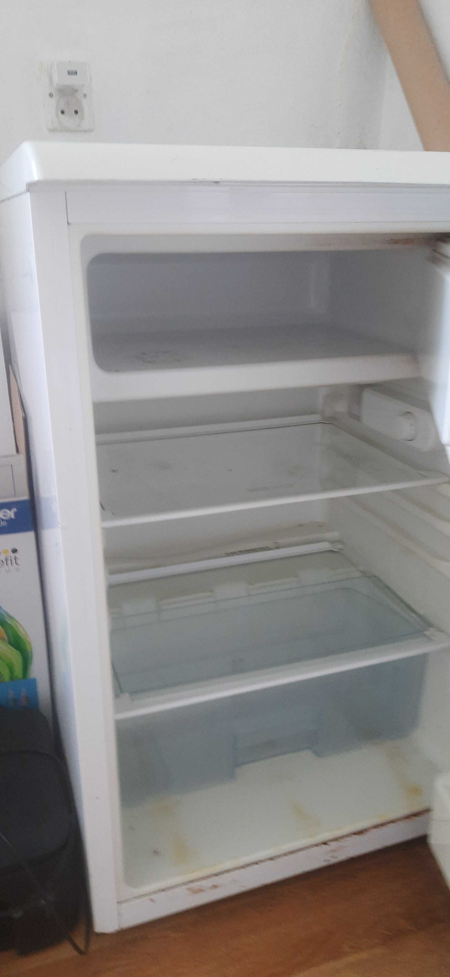 Lodówka BEKO mała