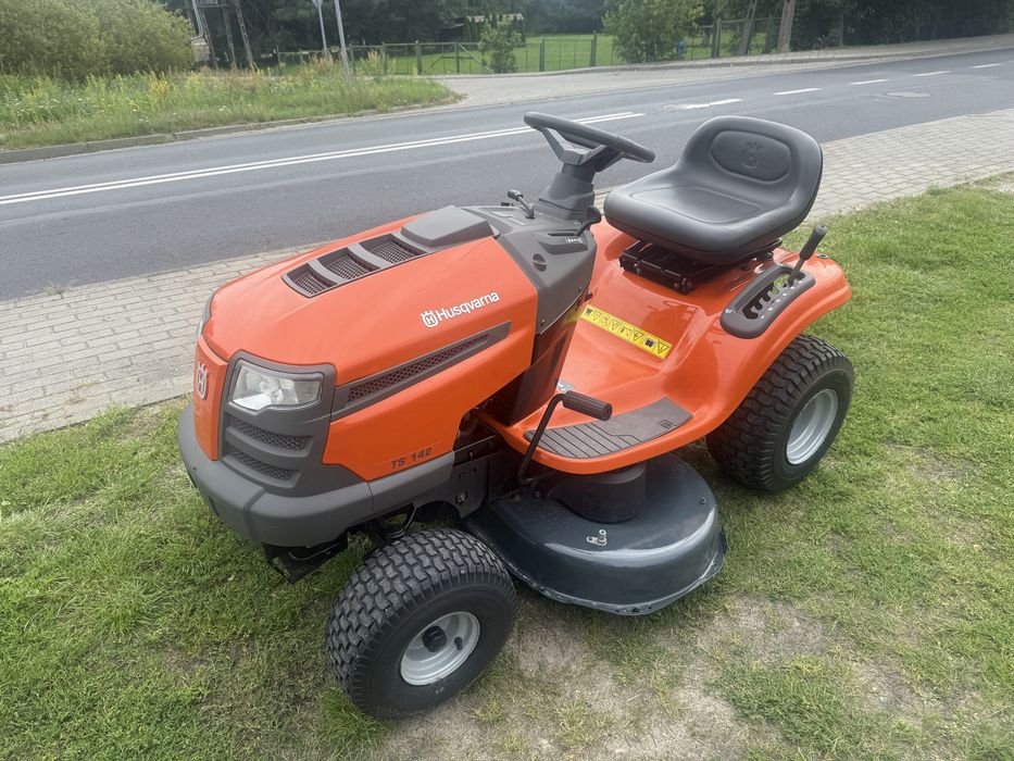 Traktorek kosiarka husqvarna TS142