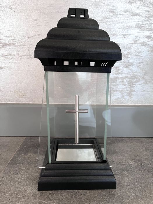 Szklany znicz w kształcie kapliczki, 32 cm