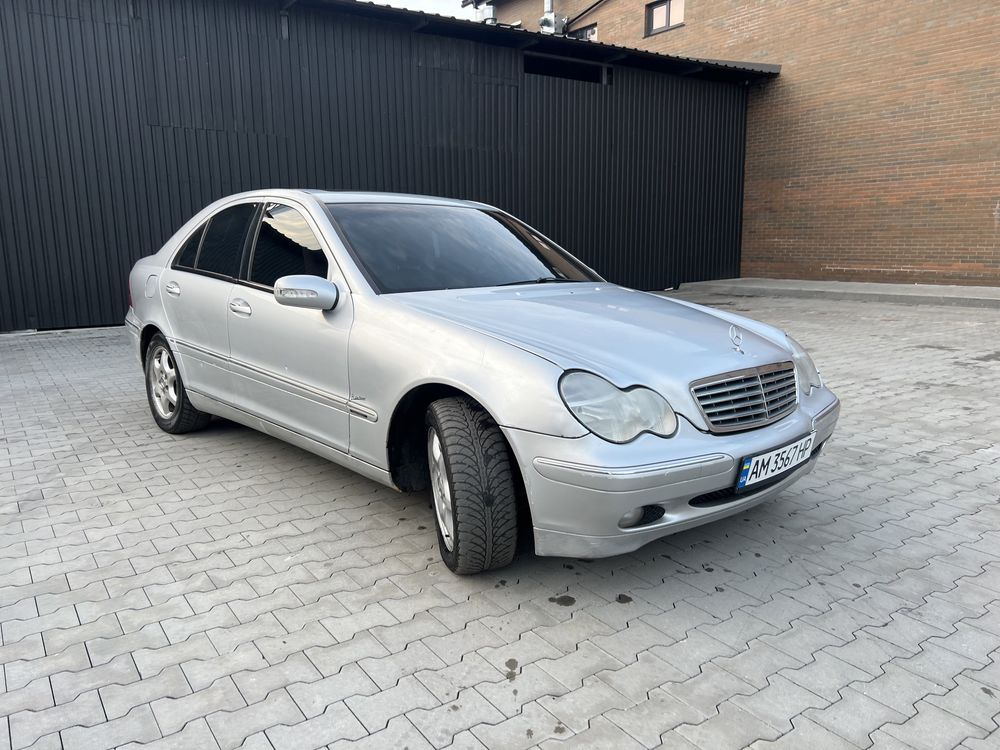 Mercedes Benz W203 2.6