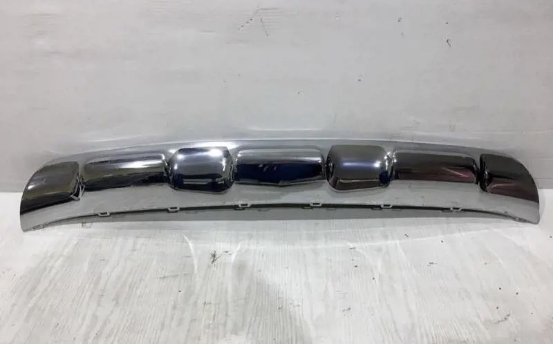 Хромированная накладка переднего бампера Mercedes Benz W156 X156 GLA
