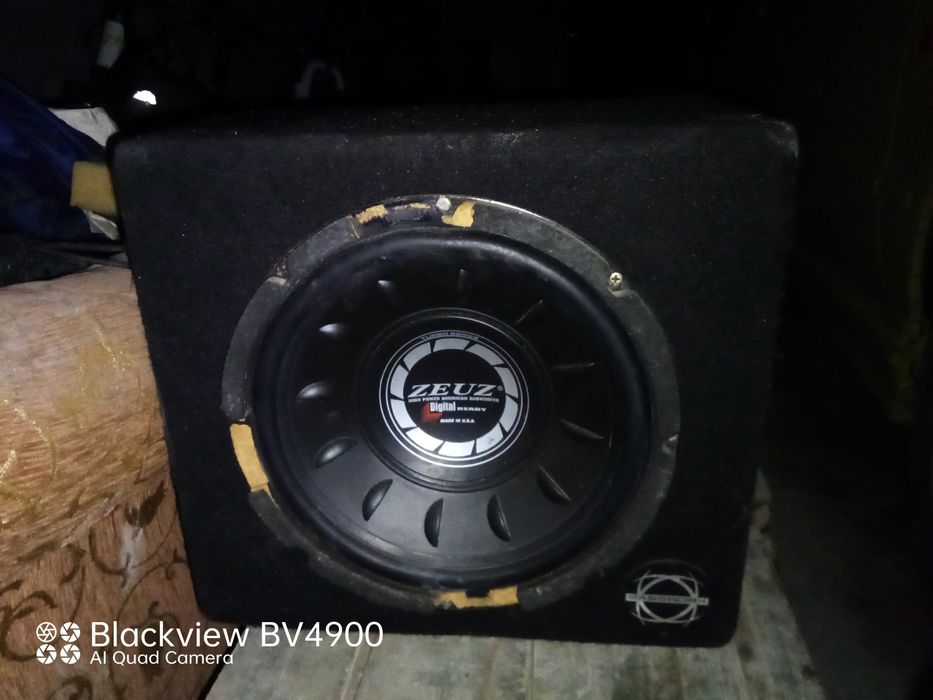 Продам сабуфер привезений з США оригінал ZEUS