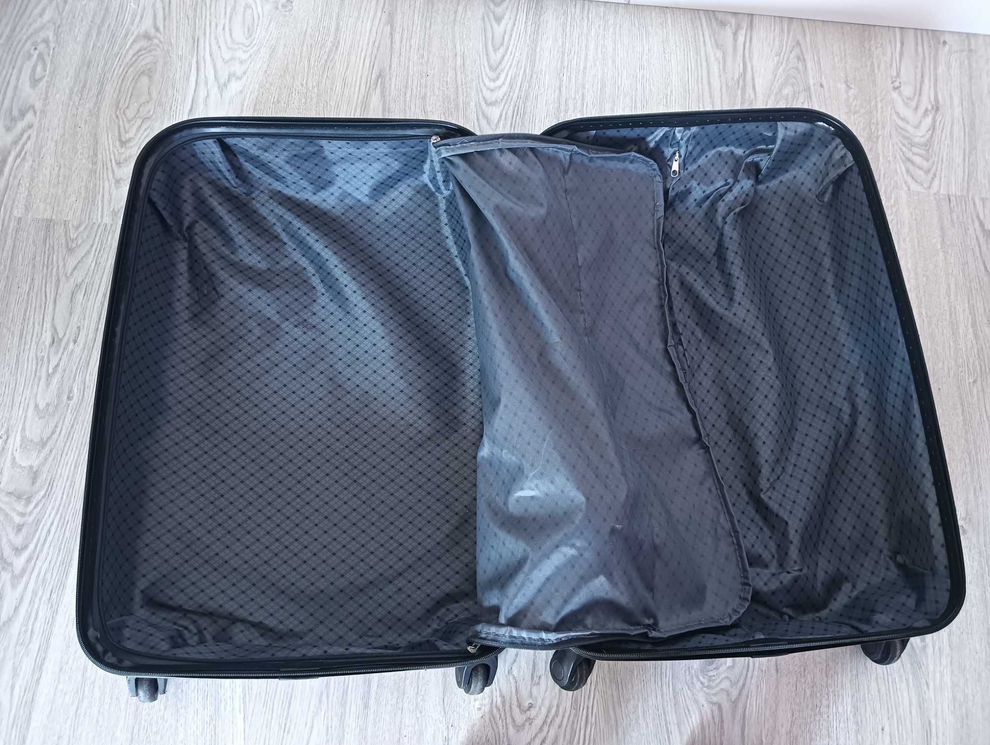 Mala de viagem cor lilás