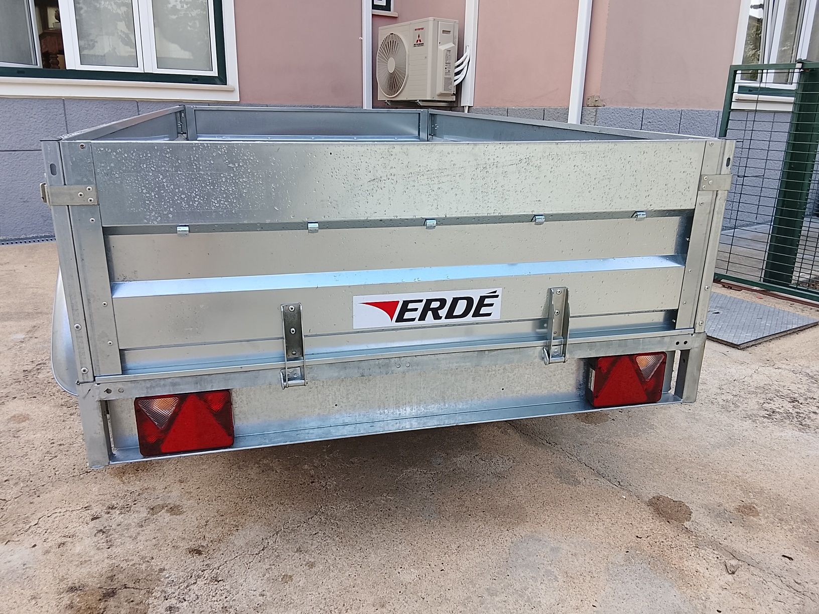 Reboque/Atrelado Erde