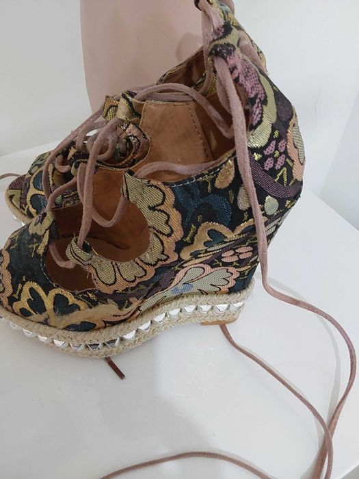 Sandalia nova para ano novo