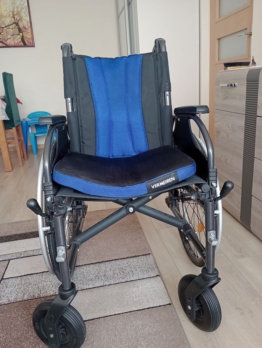 Wózek inwalidzki D200 30° praktycznie nowy