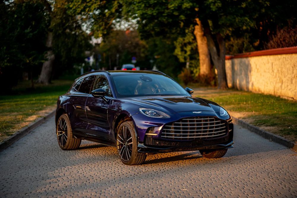 Aston Martin DBX707 Aston Martin DBX 707