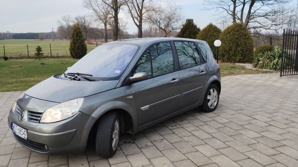 Renault Scenic 2. 1.6 benzyna 2004 r