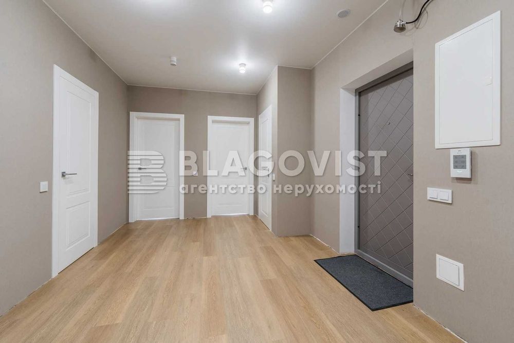 Продаж 3 к квартири з ремонтом Русанівська гавань