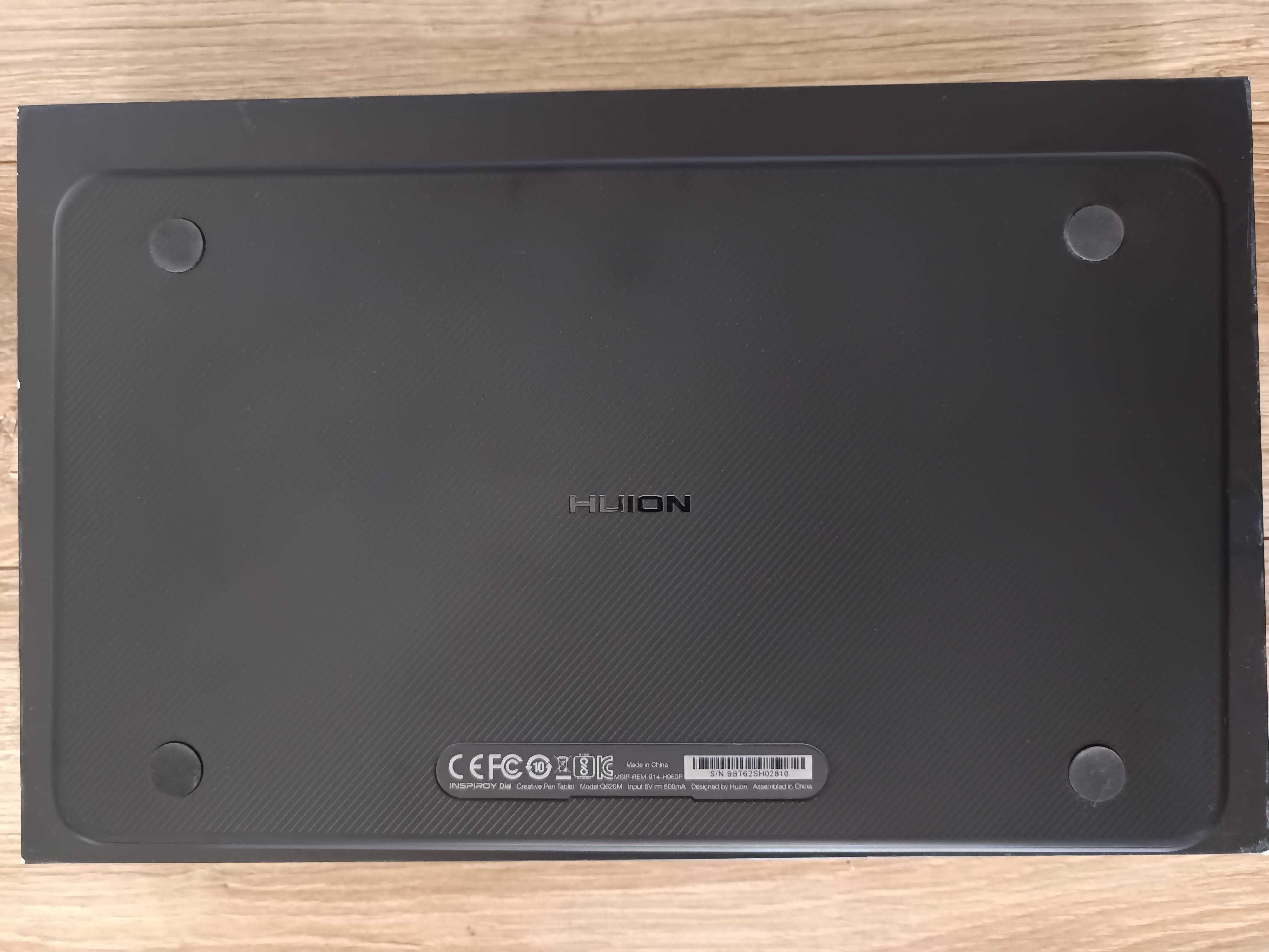 Tablet graficzny Huion Inspiroy Dial Q620M