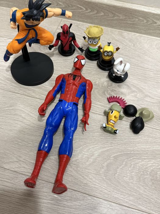 Набір фігурок в чудовому стані