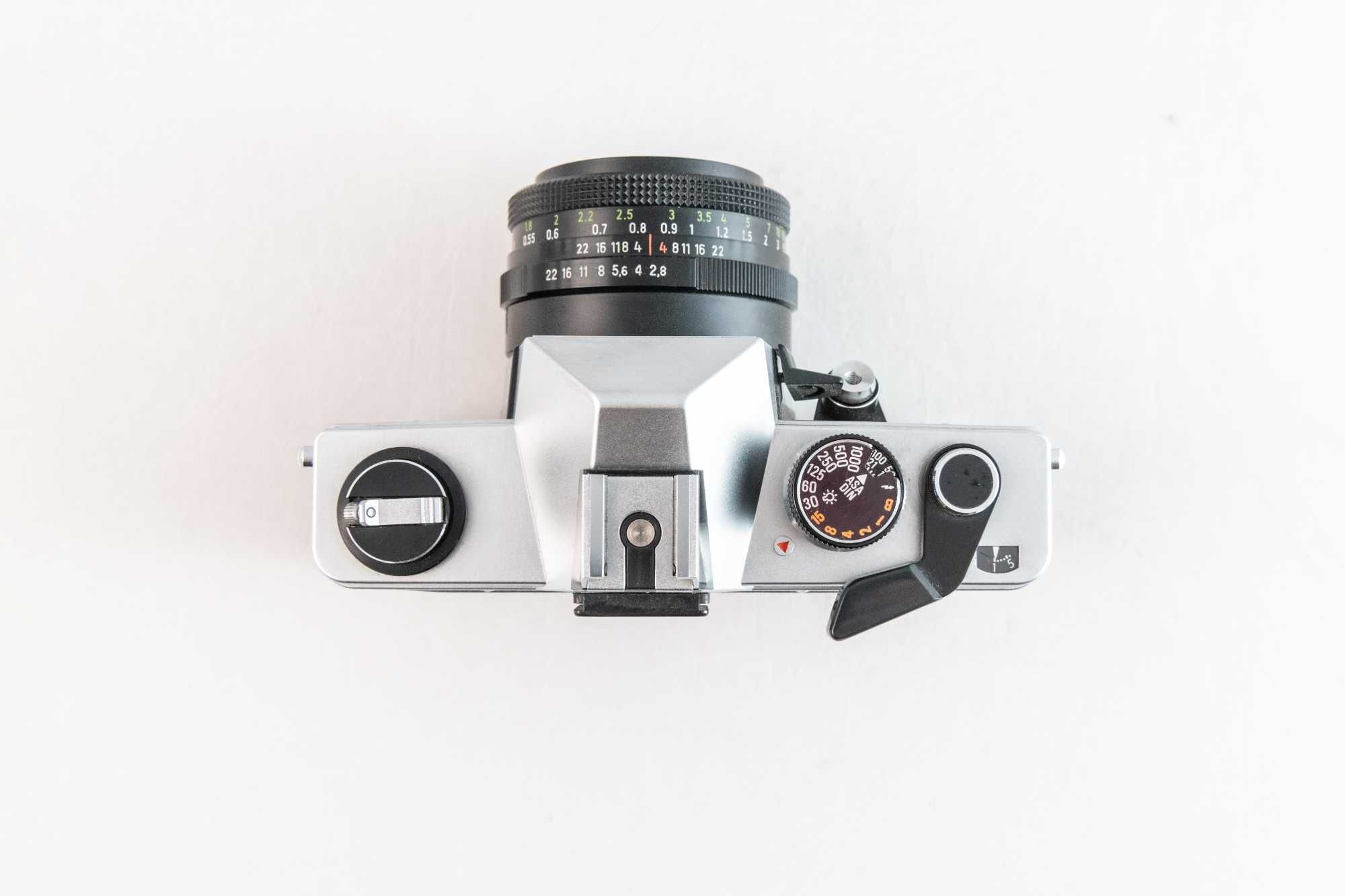 PRAKTICA Super TL1000 + obiektyw Carl Zeiss aus Jena DDR 50mm 2.8