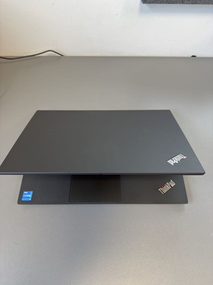Lenovo ThinkPad T14 G2 i5-1135G7 | 512GB | 24GB | FV