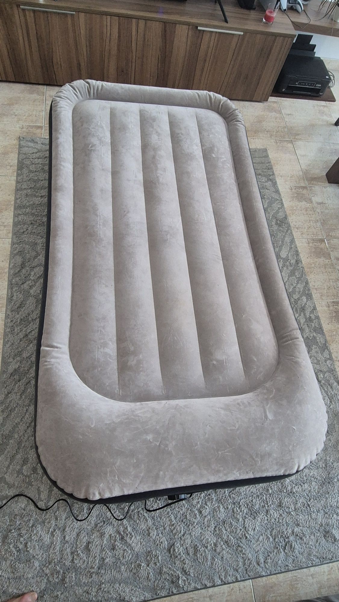 Colchão insuflavel  Intex