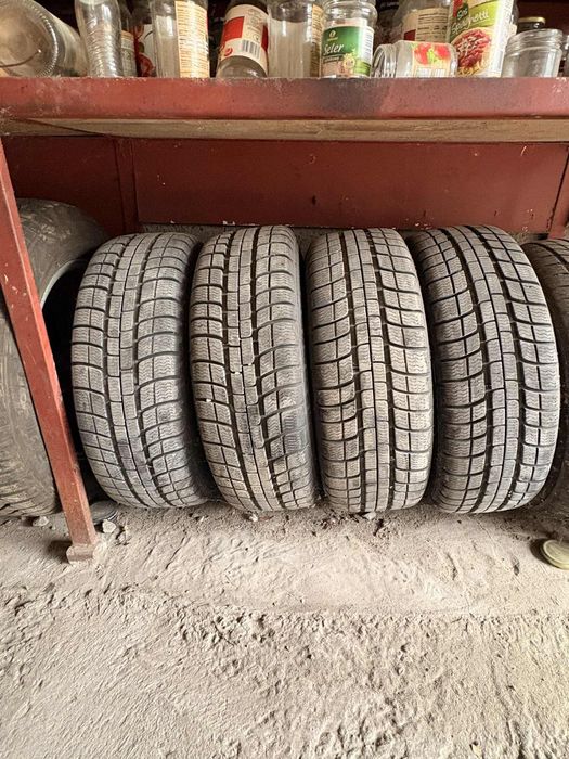 Opony zimowe/felgi stalowe R14”