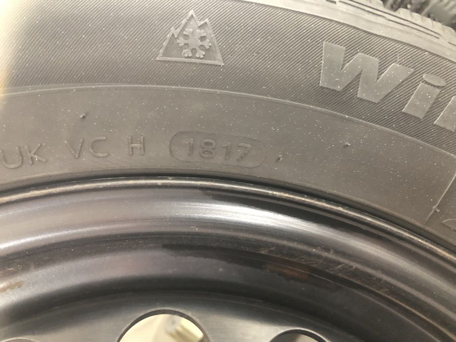 Зимня резина Hankook winter 205/60/15 на дисках шкода октавия А5