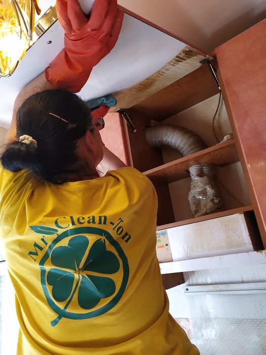 Уборка квартир,помещений,домов.после ремонта,генеральная.Чистка мебели