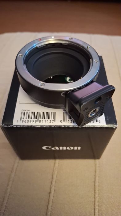 Mount Adapter EF-EOS M
