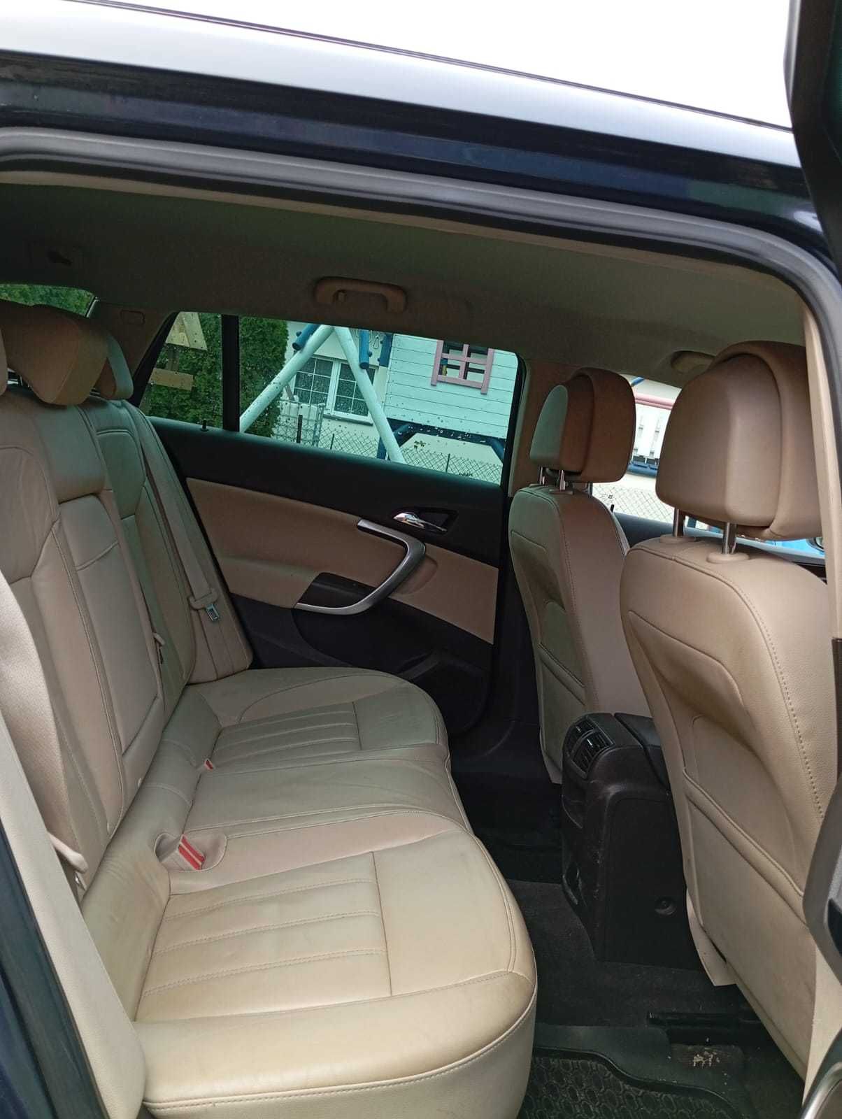 Samochód Opel Insignia Sport Tourer 2.0 CDTI