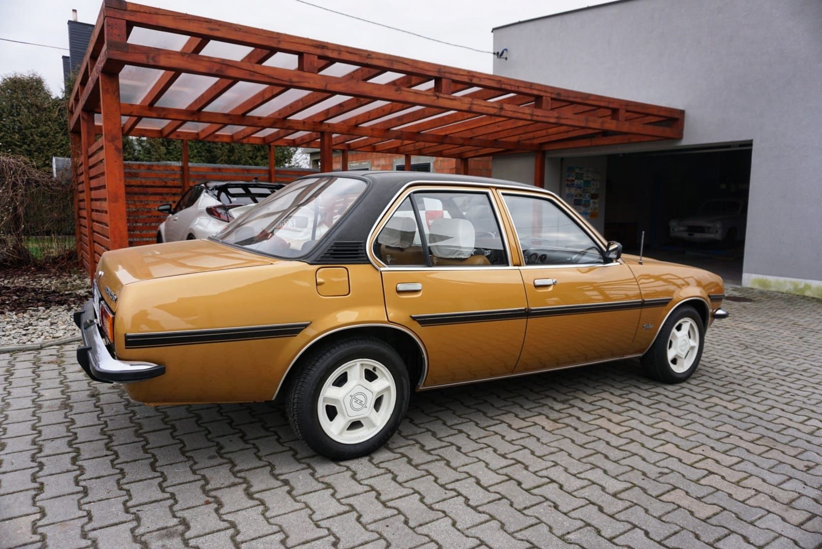 Opel Ascona B 1979r