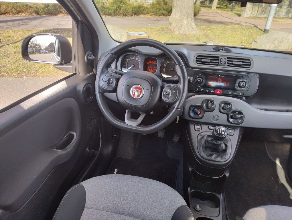 Fiat Panda benzyna Klima Ele szyby tryb CITY Czujniki Parkowania