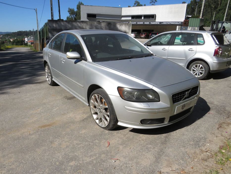 Volvo S40 2.0 (136cv) 2005 - Peças Usadas (9177)