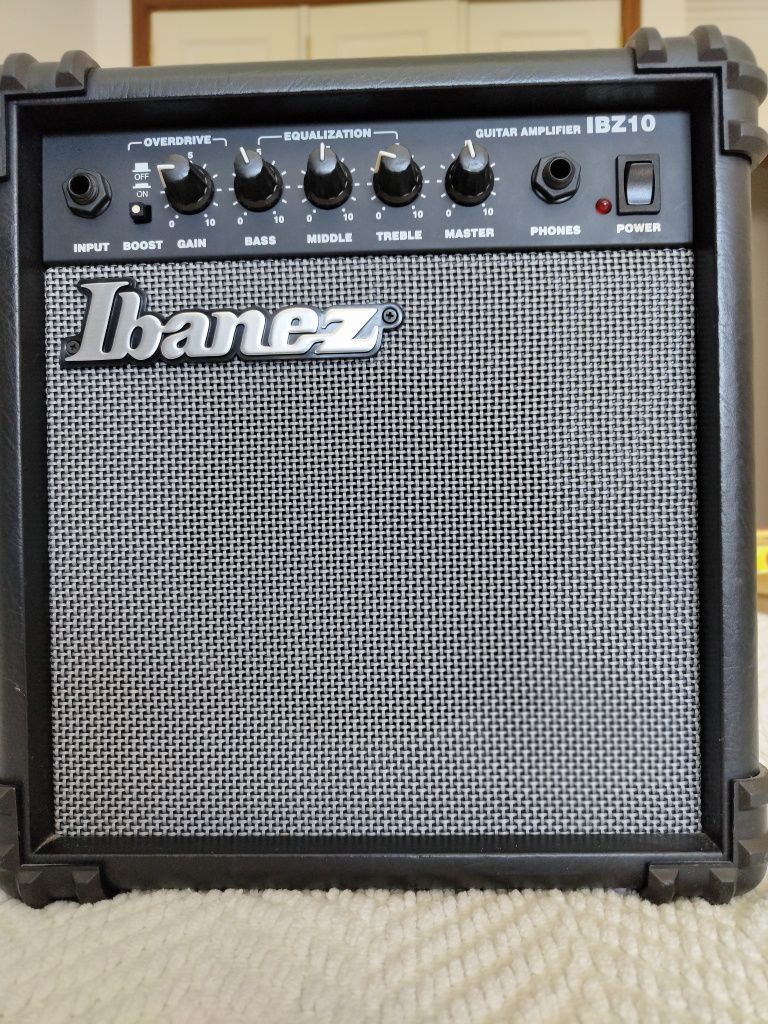 Amplificador Marca "Ibanez" - IBZ10