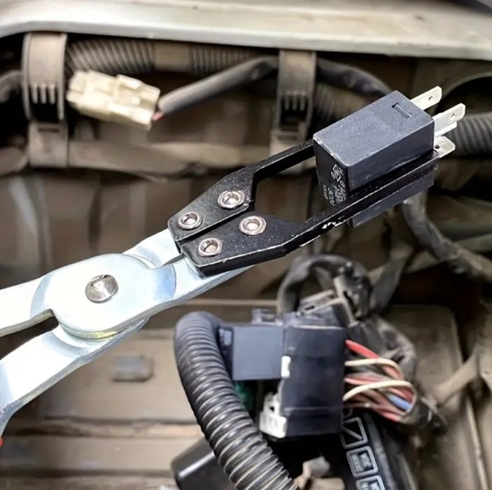 Fuse and Relay Extractor64354254581249121