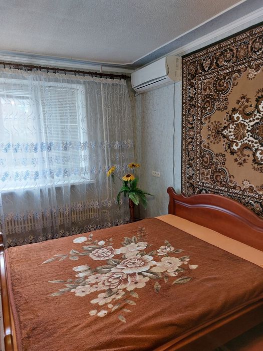 Сдам комнаты 12м и 17м.Все удобства.М.Малышево.