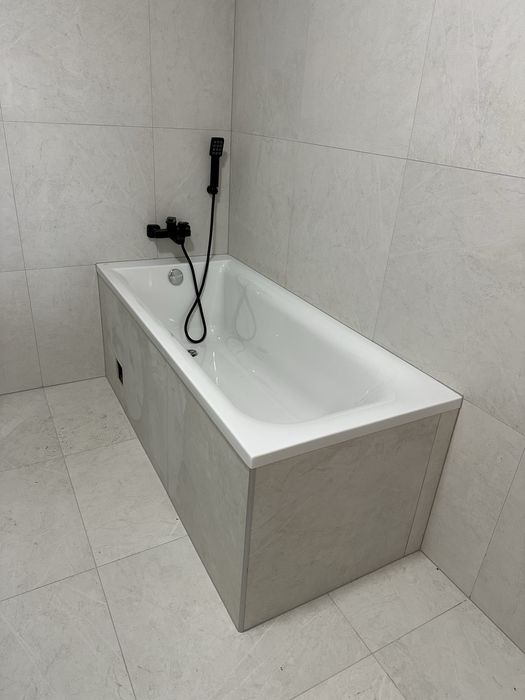 Ванна пластмасова нова але з нюансом