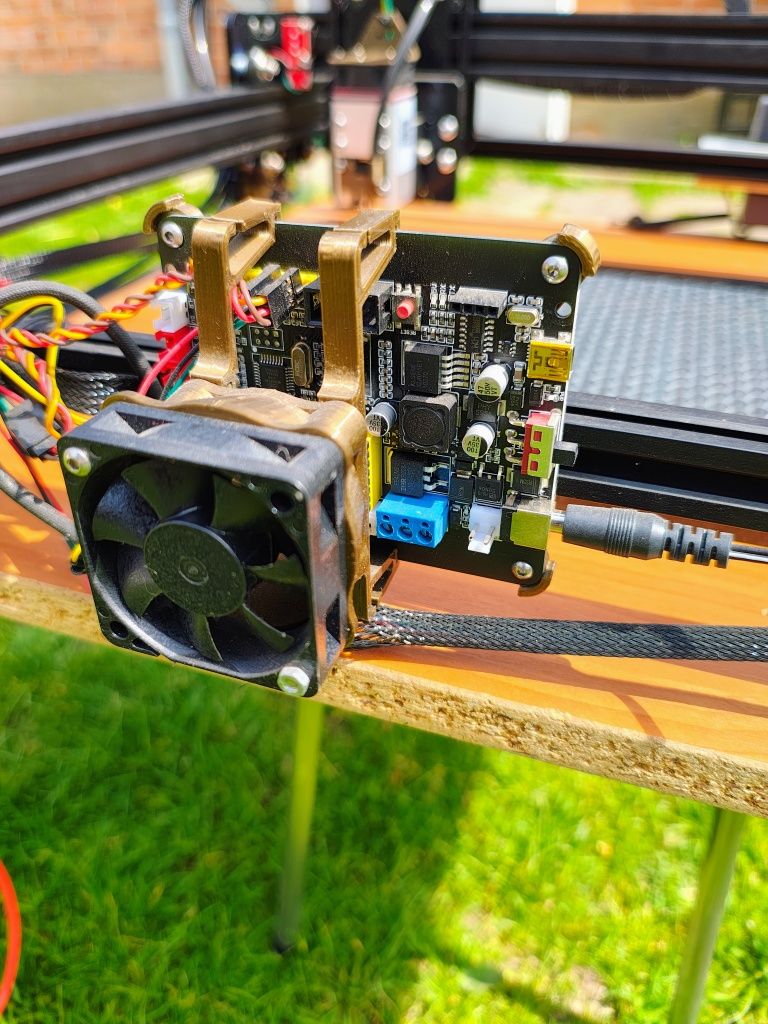 Ploter laserowy neje 30