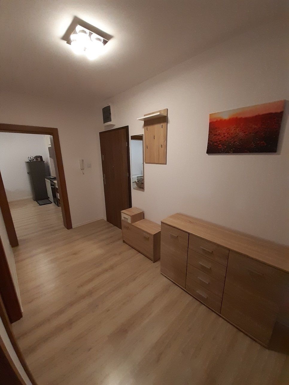 Wynajem >wysoki Parter 3 pokoje 56m2 winda magazynek balkon