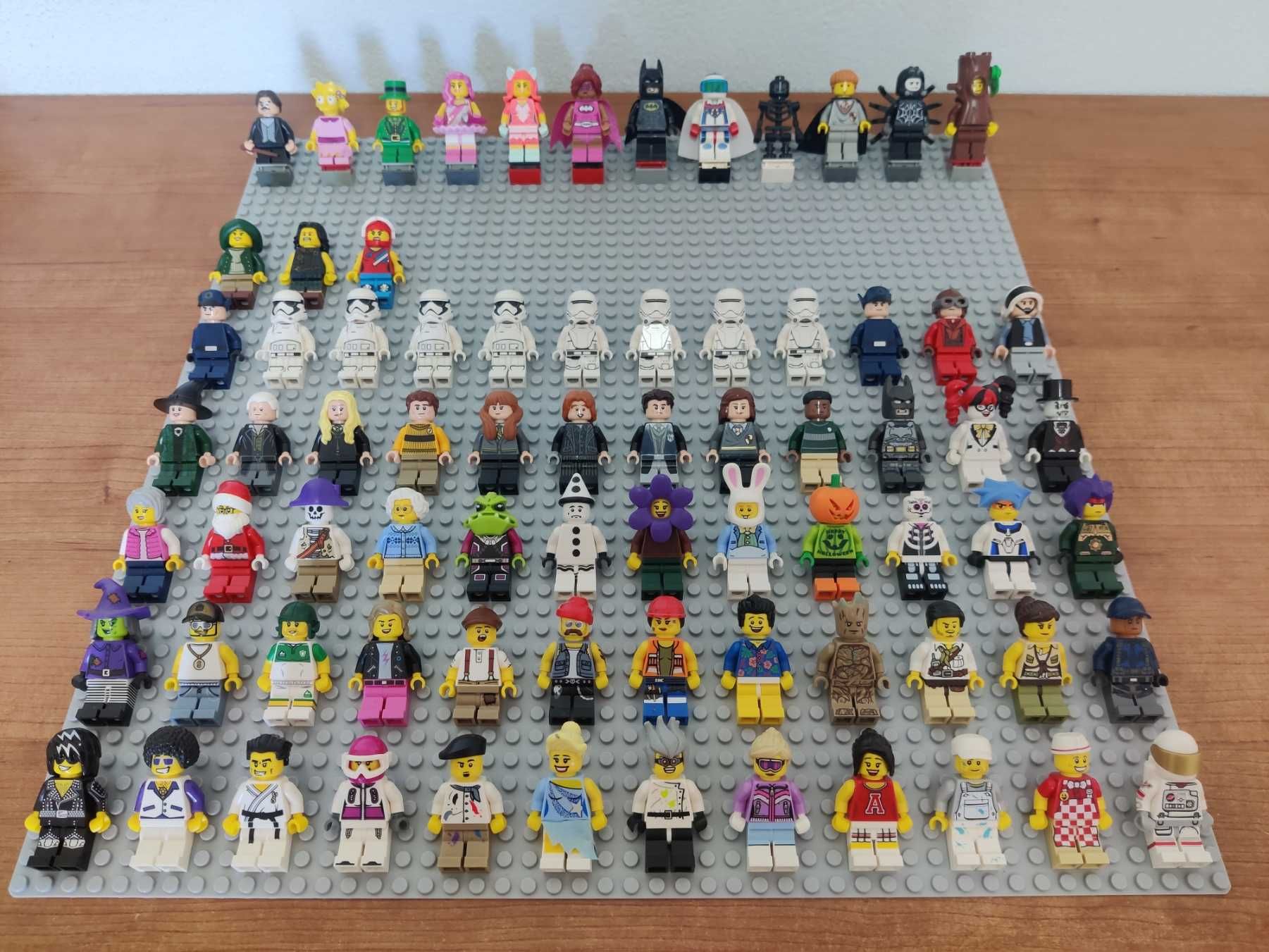 Vendo Lote Minifiguras Lego de varios temas a 2.5€ cada
