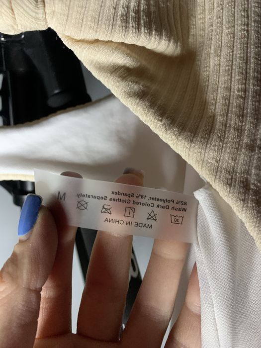 Купальник здільний новий