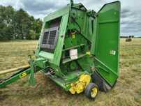 Prasa zmiennokomorowa John Deere 582